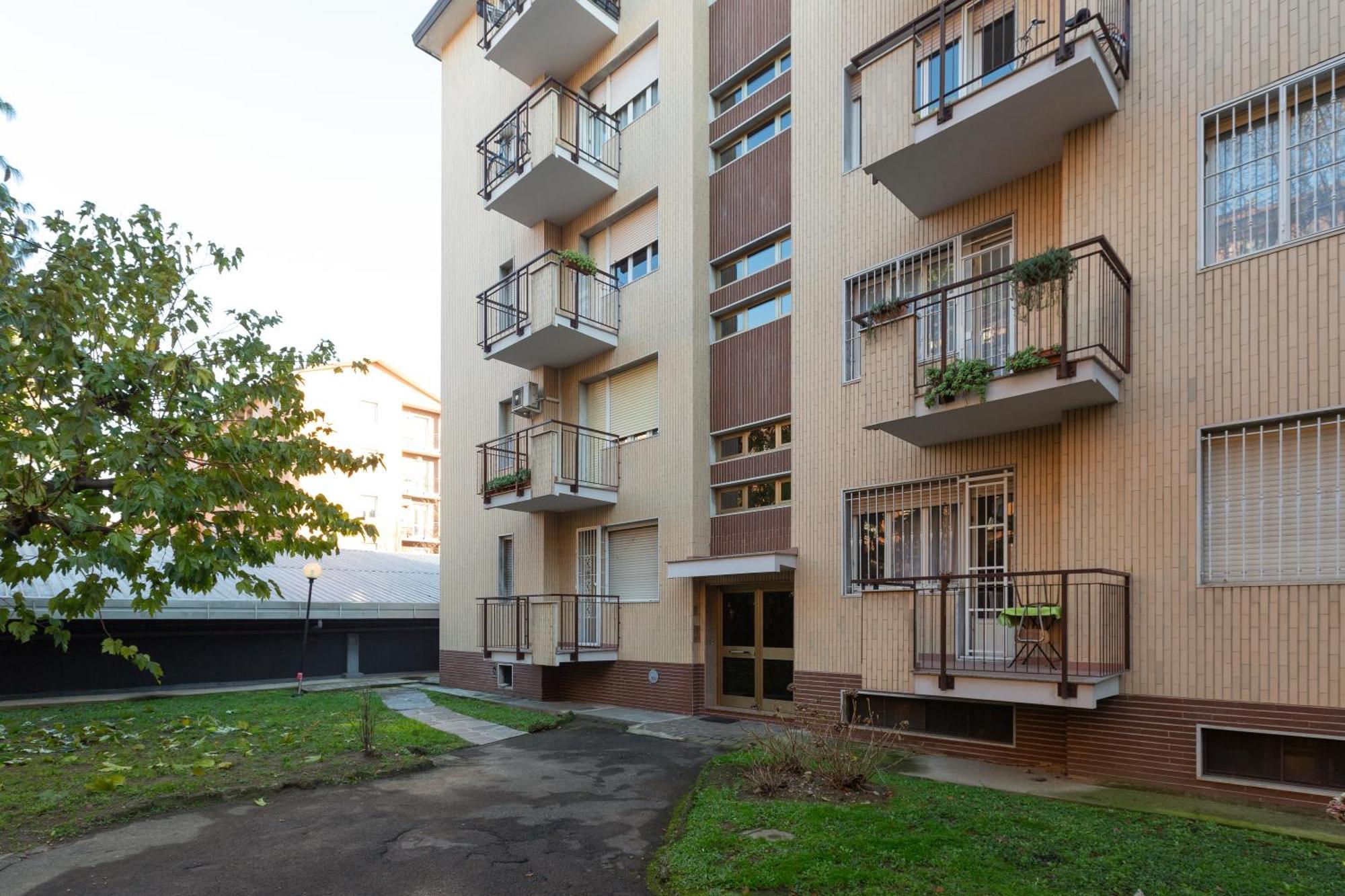 Milan-Linate Apartment With Balcony Eksteriør bilde